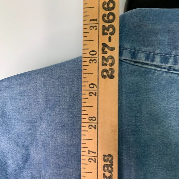 Liz Lange Maternity Denim Shirt - Picture 7 of 8